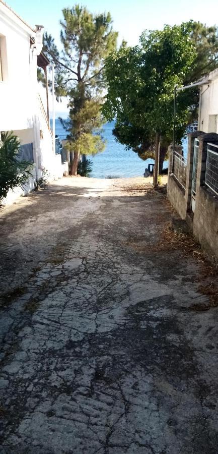 Γεώργιος Παπαϊωάννου Ενοικιαζόμενα Δωμάτια Khrónia Exterior foto